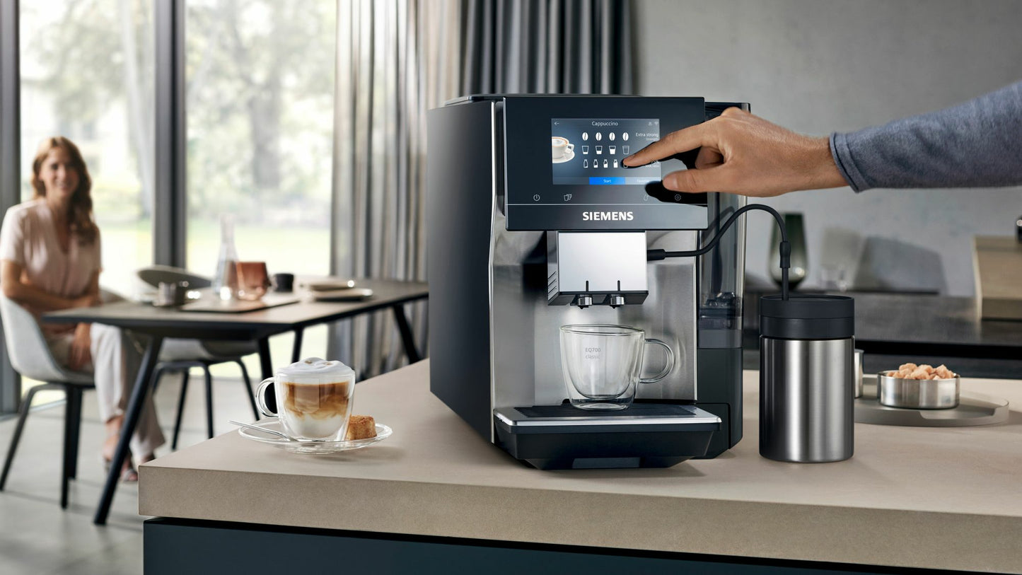 Siemens EQ700 Kaffeevollautomat classic grau TP715D01