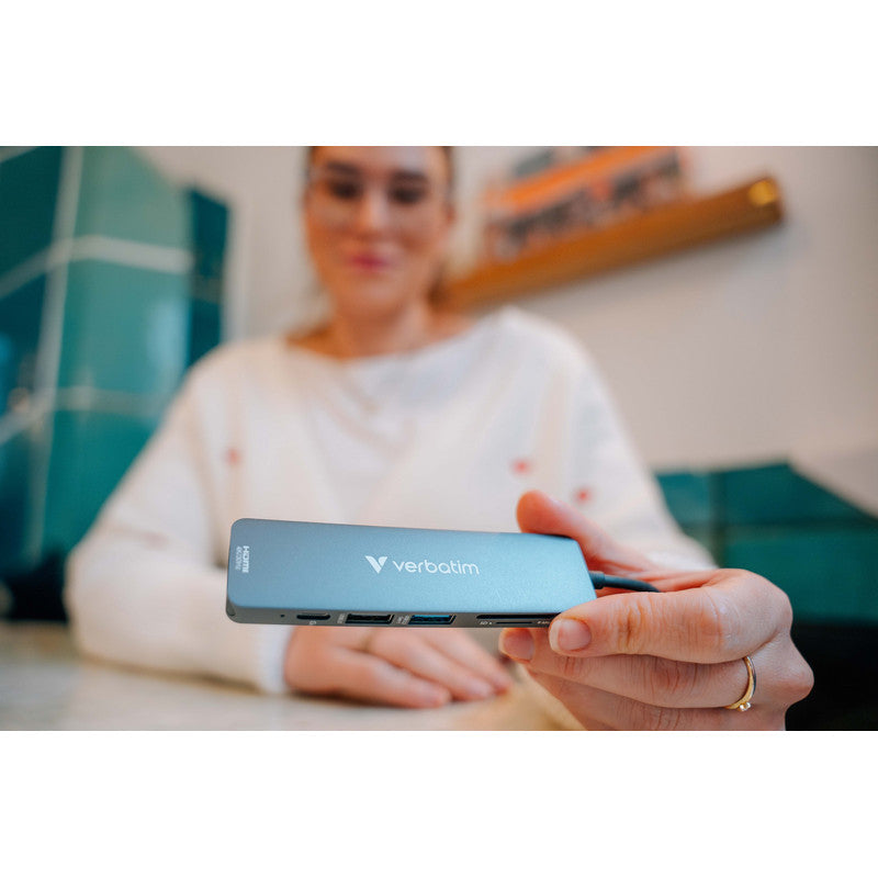 Verbatim USB-C Essentials Multi- Port Hub 6 Port / Card Reader