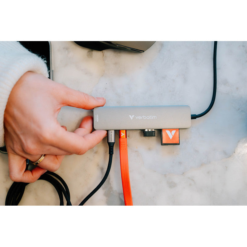 Verbatim USB-C Essentials Multi- Port Hub 7 Port