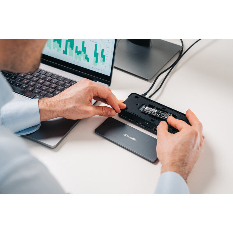 Verbatim USB-C Pro Docking Station - 15 Port mit 256GB SSD