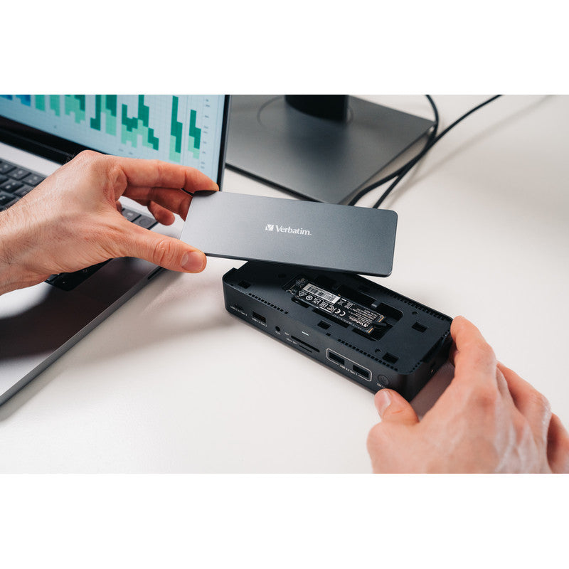 Verbatim USB-C Pro Docking Station - 15 Port mit 256GB SSD
