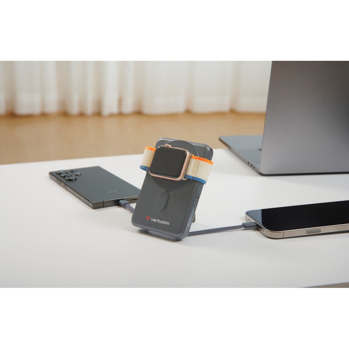 Verbatim Charge 'n' Go 2C Power Bank - 5.000 mAh - magnetisch - inkl. 2 Kabel - grau - trend - shop.deals
