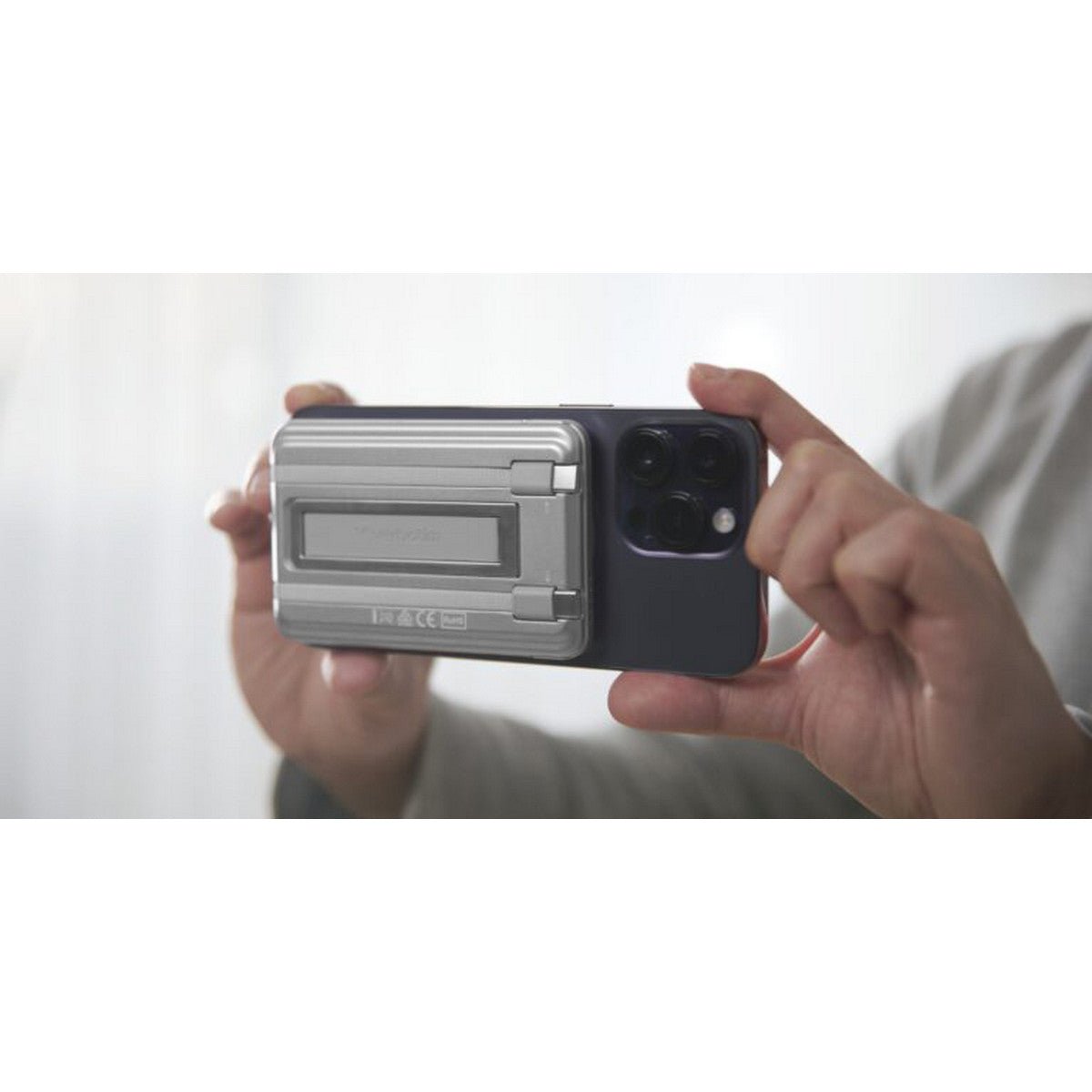 Verbatim Charge 'n' Go 2C Power Bank - 5.000 mAh - magnetisch - inkl. 2 Kabel - silber - trend - shop.deals