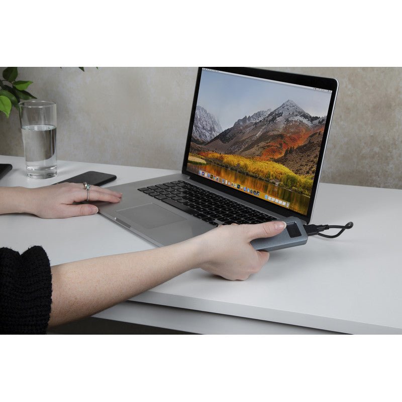 Verbatim - Fingerprint Secure SSD - USB 3.2 Gen. 1 - USB - C - 2,5" - 1TB - trend - shop.deals